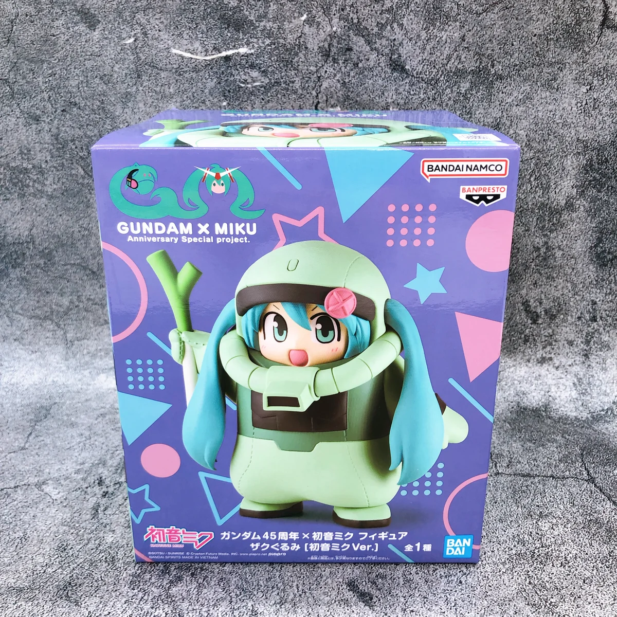 Miku Zaku II Gundam